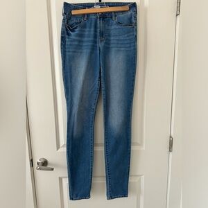 Old Navy Pop Icon Skinny Women’s Jeans, Medium Wash Denim - Size 6 Tall